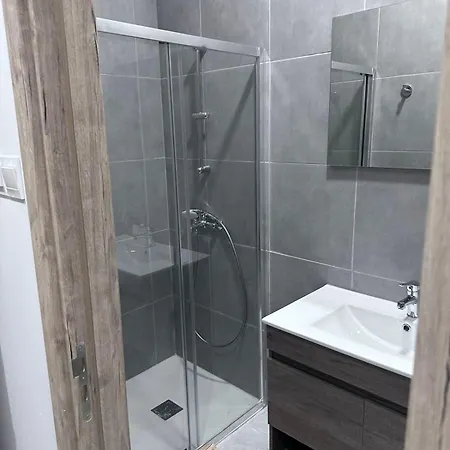 Ivi Apartment